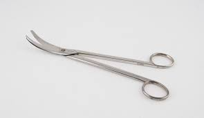 Curved on flat scissors